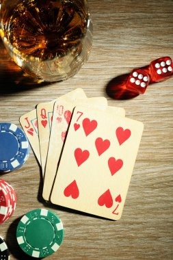 kissdaimond Aplikasi Live Casino untuk Android dan iOS